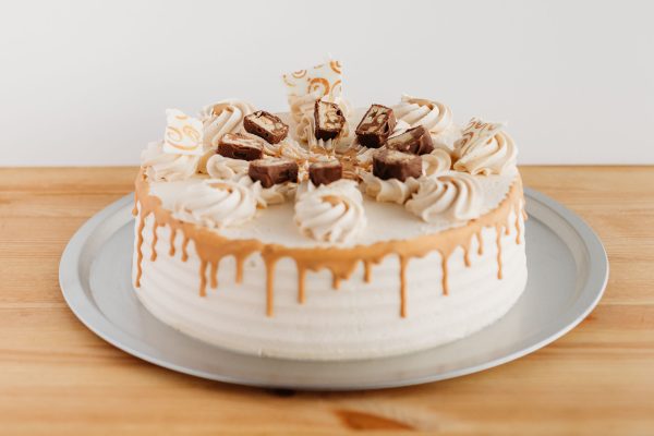 Snickers Cake